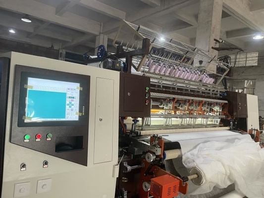 Ponto do fechamento da agulha do movimento 1400 RPM do quadro máquina estofando do multi