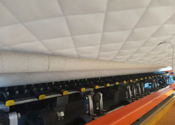 Máquina de Quilting Profissional Equipamento de Quilting Industrial com distância de agulha de 25,4 mm