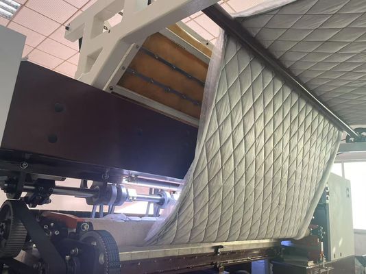 1400RPM 1,7m Máquina de Quilting de agulhas múltiplas com gancho rotativo computadorizado