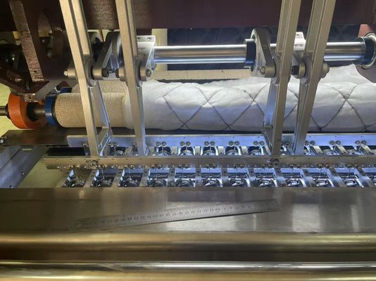 Série B Máquina de Quilting de Agulhas Multiplas com Gancho Rotativo Computadorizado