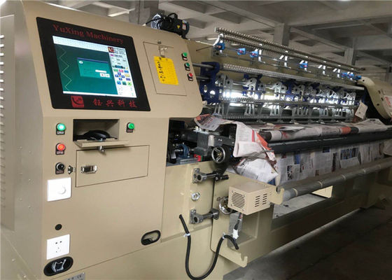 64 polegadas automatizaram a máquina estofando automatizada para vestuários
