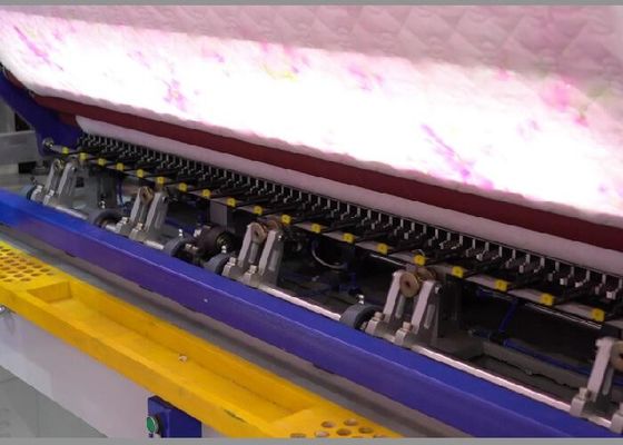 Máquina de costura e costura de cobertores de tecido com várias agulhas