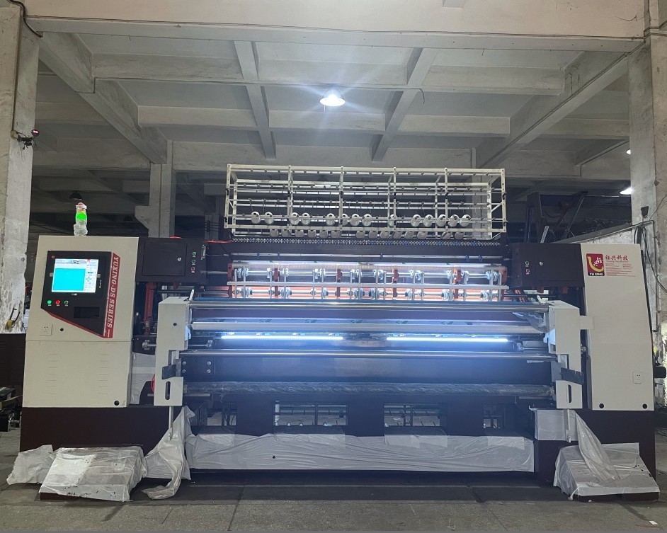 Máquina avançada de revestimento por costura de cadeia com costura de 2-8 mm, tensão de fio ajustável e função de parada automática