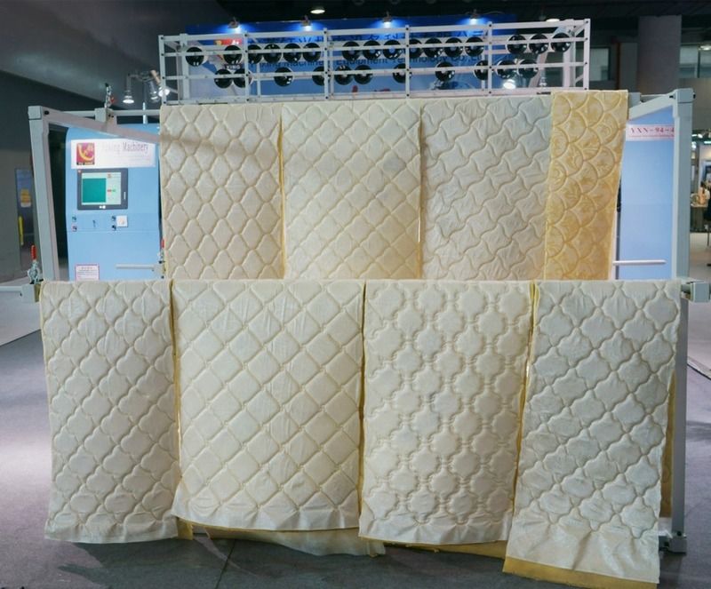 Máquina de revestimento profissional de alta precisão e alta rigidez com vara de parafuso importada Velocidade máxima de costura 1400 R/min